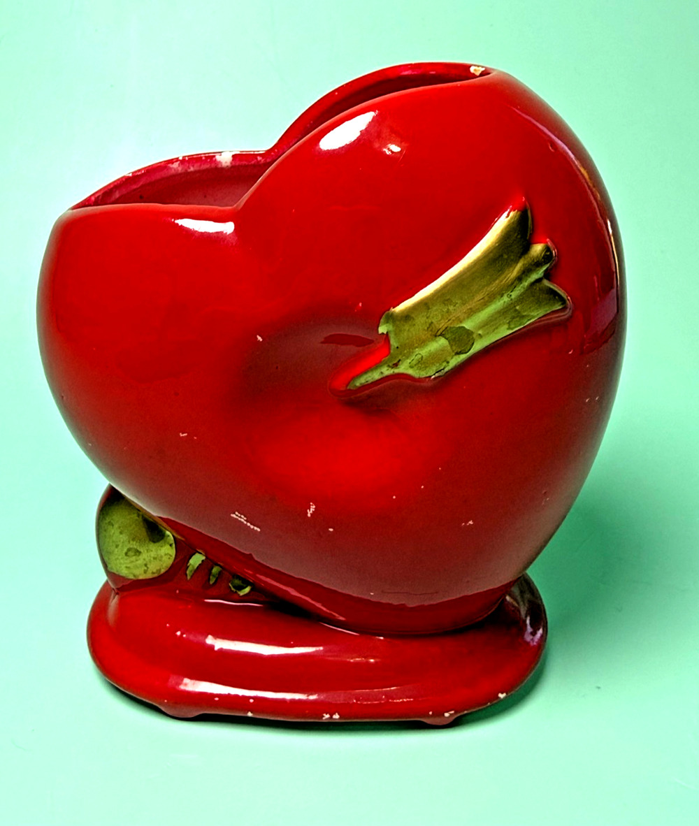 Vintage Rubens Originals Red Heart Gold Arrow Vase Planter Japan 1950-1960 Love
